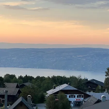 Apartment Stunning With Views Over Geneva